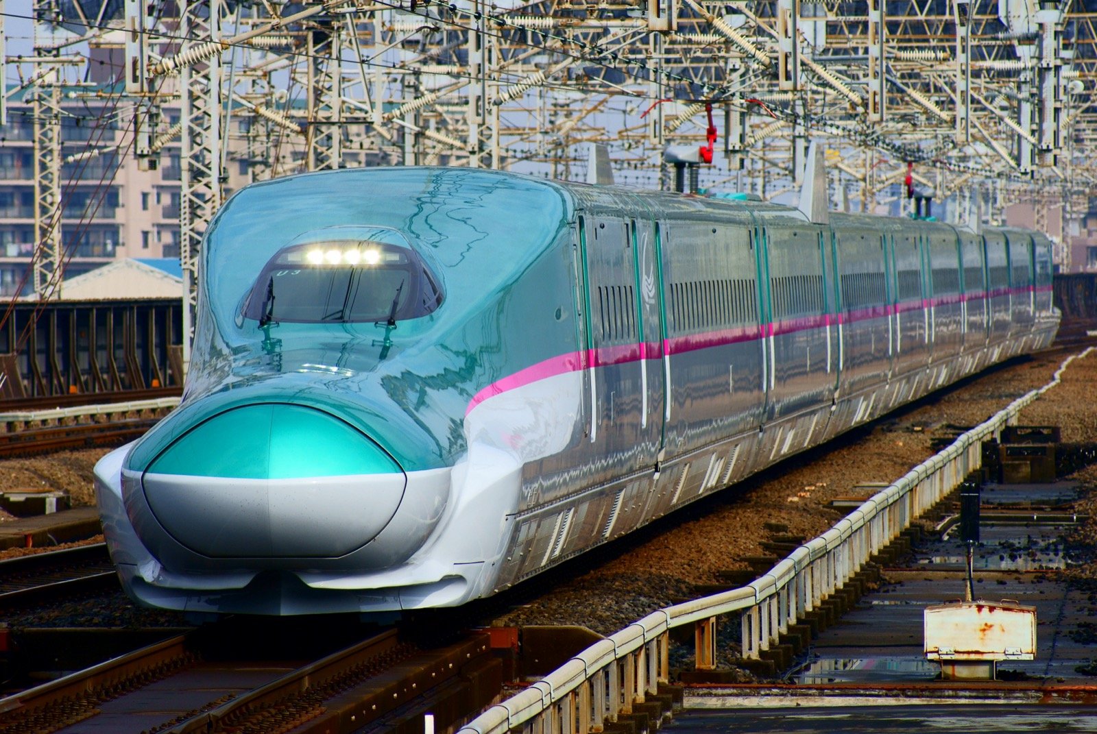 A Shinkansen E5 series high-speed trainset in Japan; India's MAHSR corridor will introduce the newer, next-generation E10 series from the same lineage