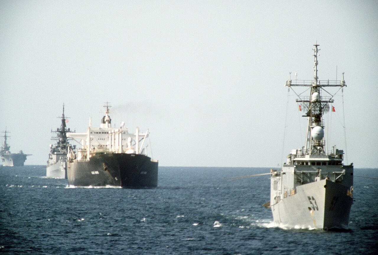 US Navy frigate USS Hawes escorting the reflagged tanker Gas King in the Persian Gulf, October 1987