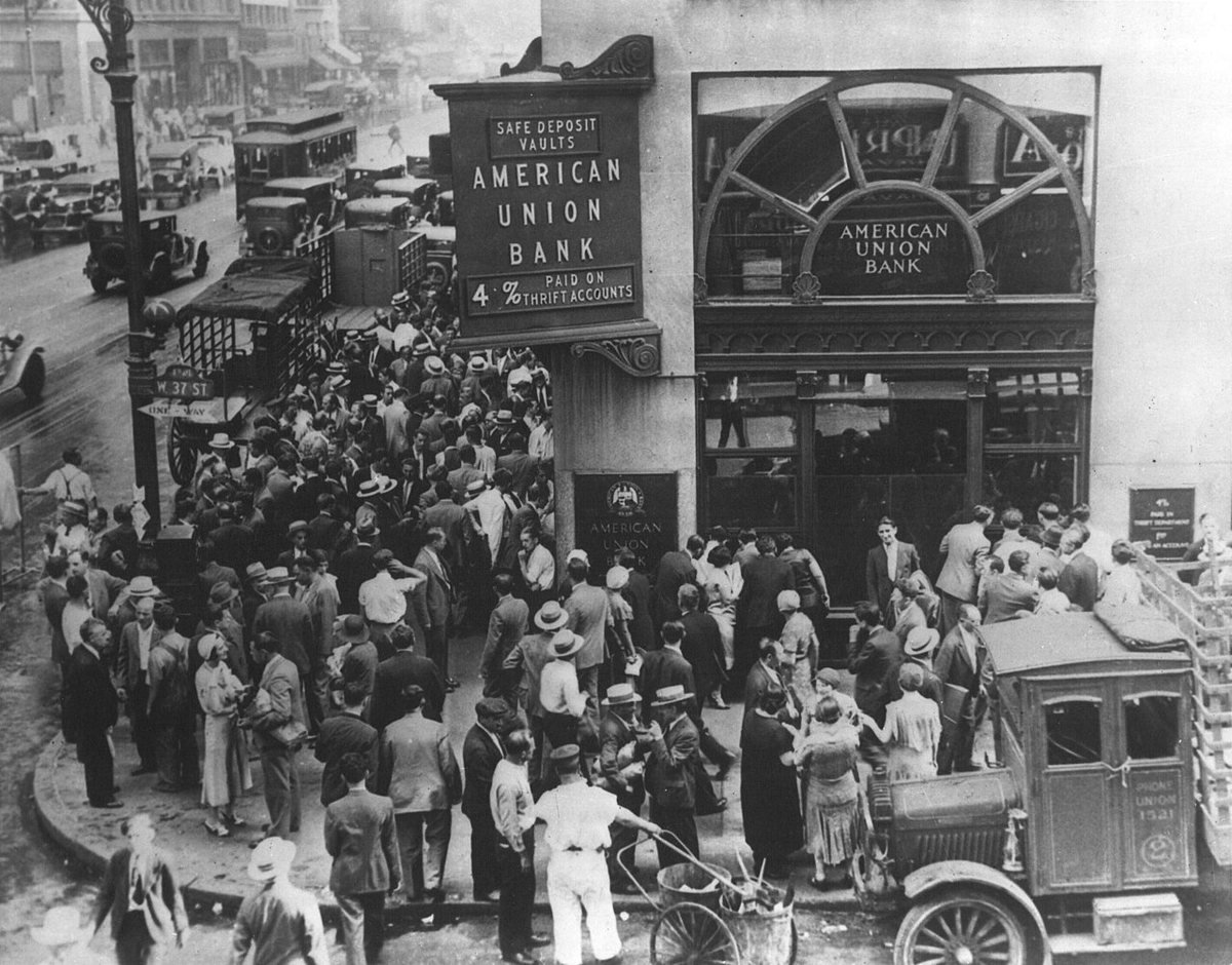 Depositors outside the closed American Union Bank in New York City, 26 April 1932