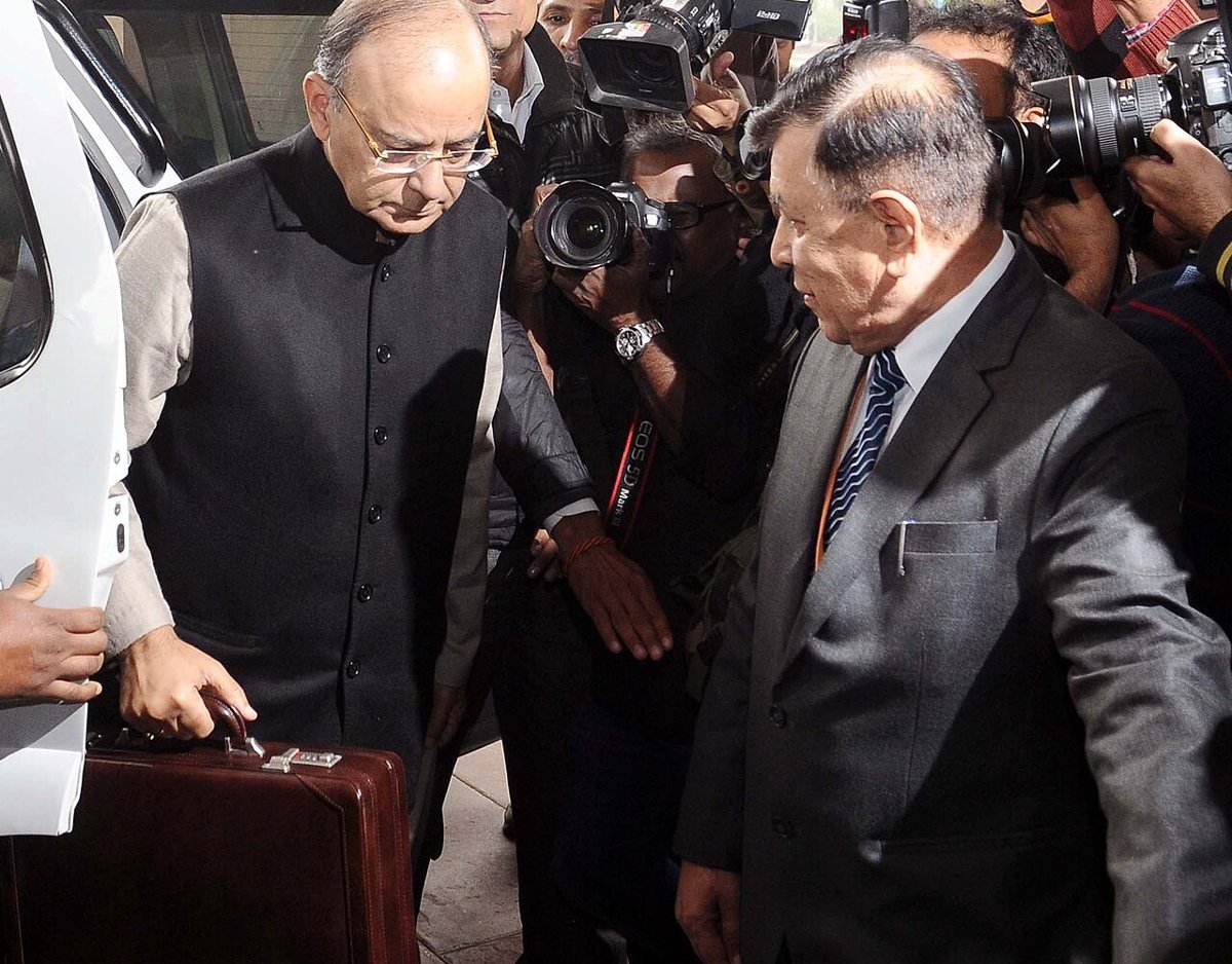 Finance Minister Arun Jaitley arrives at Parliament House on 1 February 2017 to present the Budget that announced electoral bonds