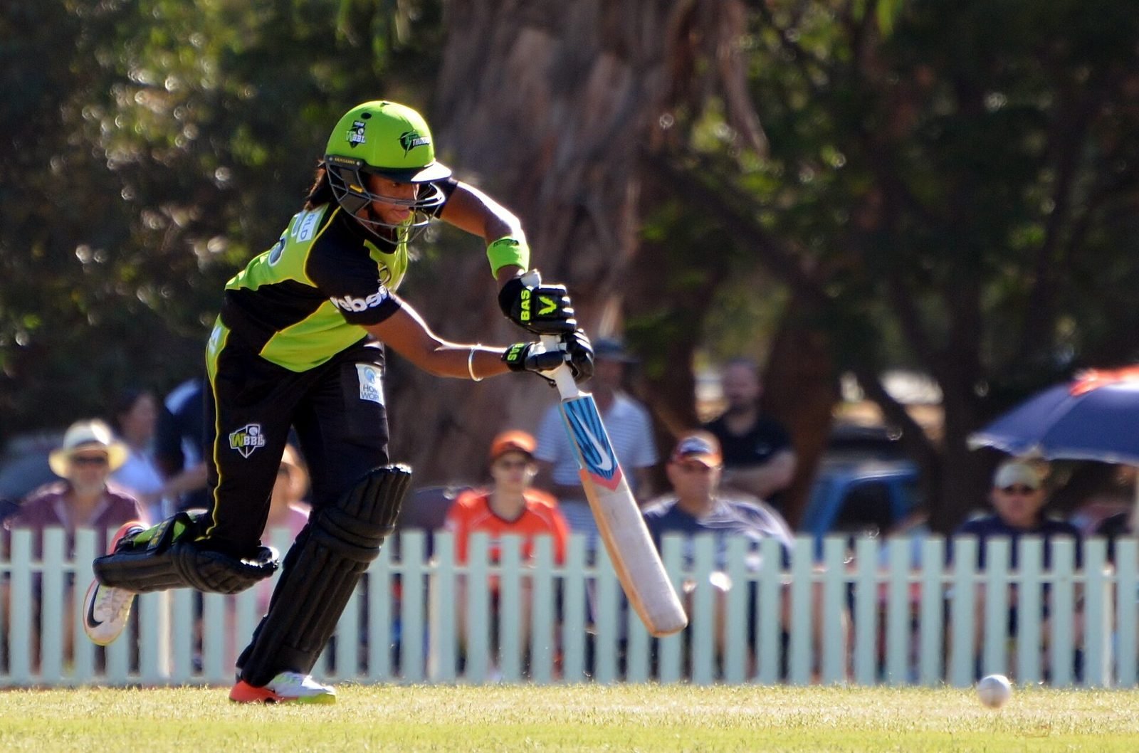 Harmanpreet Kaur batting for Sydney Thunder against Perth Scorchers at Lilac Hill Park, Perth, 21 January 2017, in her first WBBL season