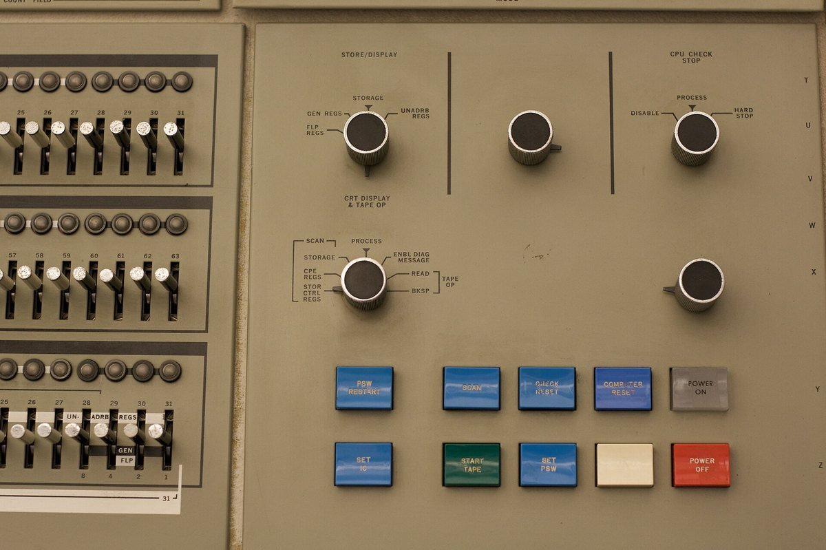 The console of an IBM System/360 Model 91 at the Computer History Museum