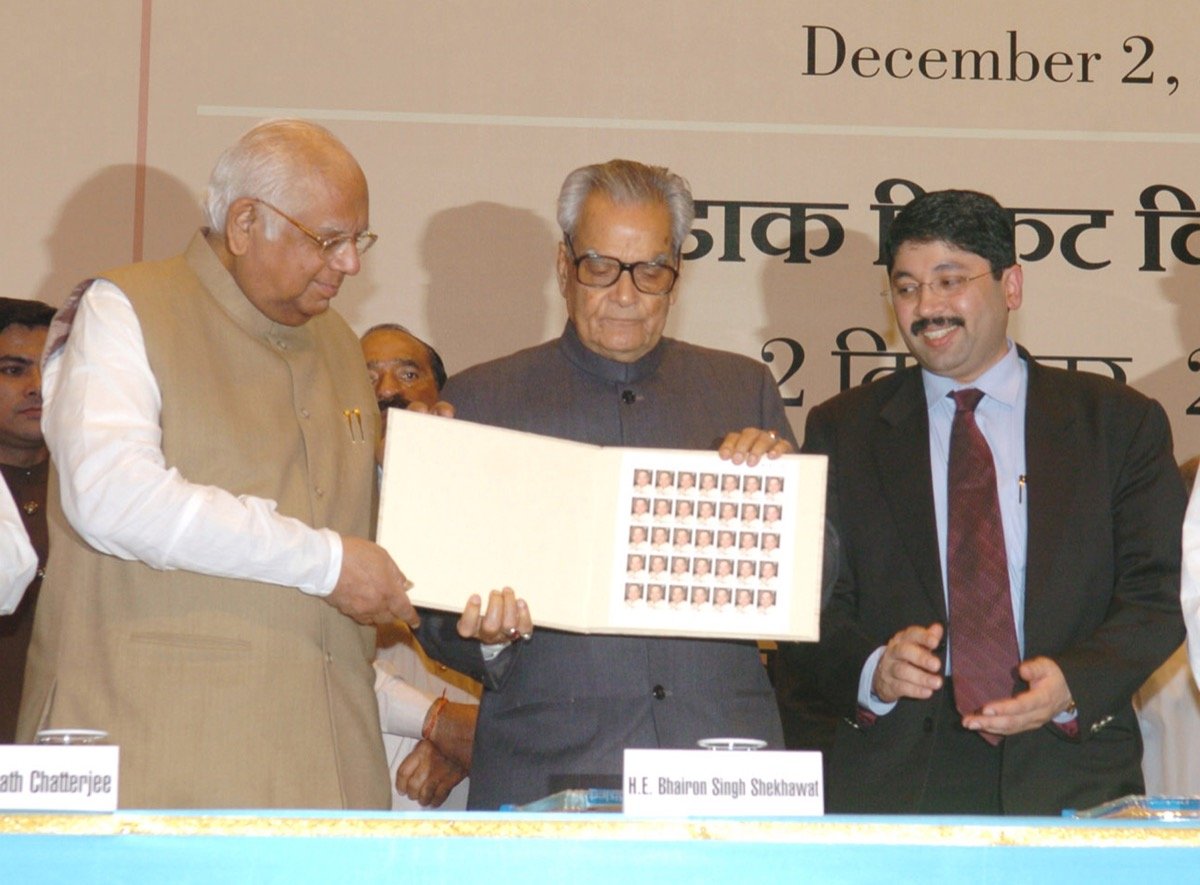 Vice President Bhairon Singh Shekhawat releases a commemorative postage stamp on Jawaharlal Darda, with Lok Sabha Speaker Somnath Chatterjee, New Delhi, 2 December 2005