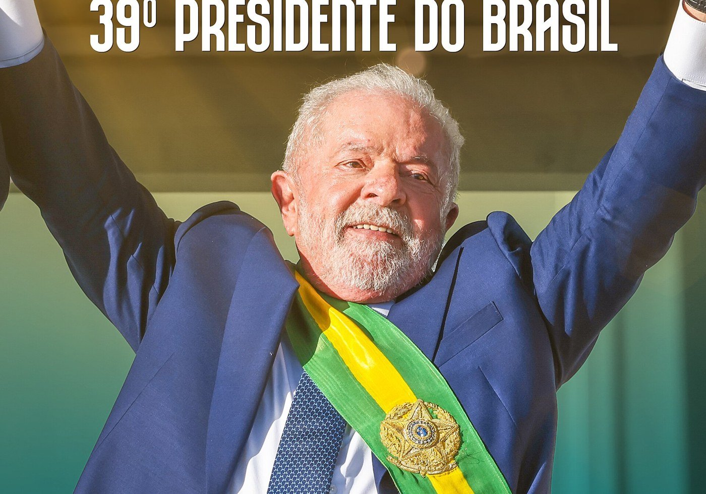 Lula wearing the presidential sash with arms raised at his inauguration on 1 January 2023