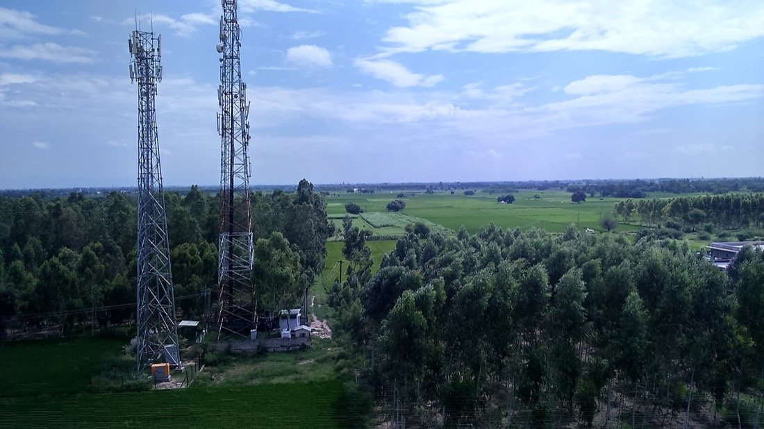 Mobile towers among fields in Punjab